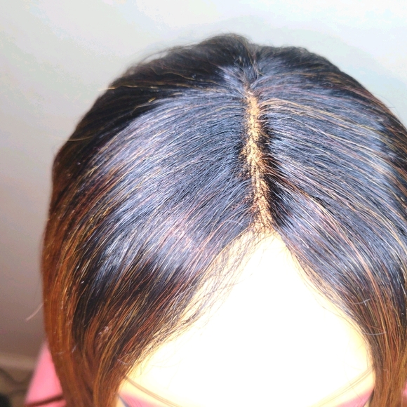 20 inch Honey Blonde Synthetic lace front wig - Picture 2 of 7